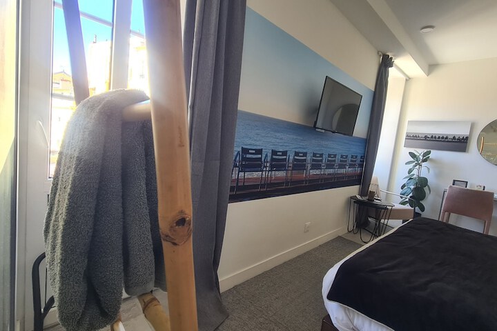 Room 10 of 118
