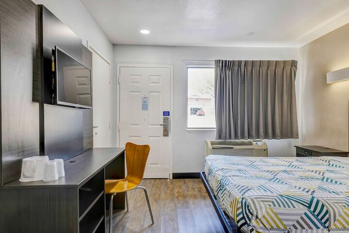 2 Double Beds (25 of 29)