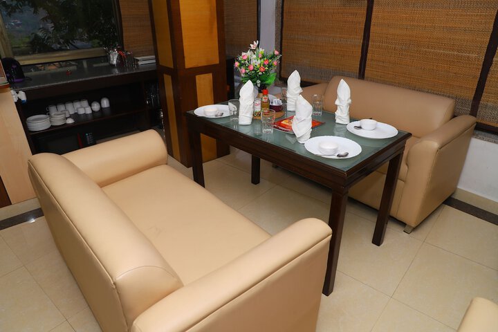 Dining 92 of 120