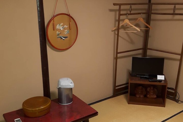 Room 5 of 29