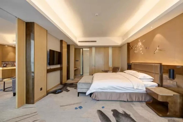 Room 11 of 46