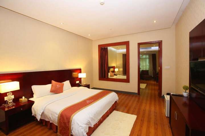 Room 7 of 29