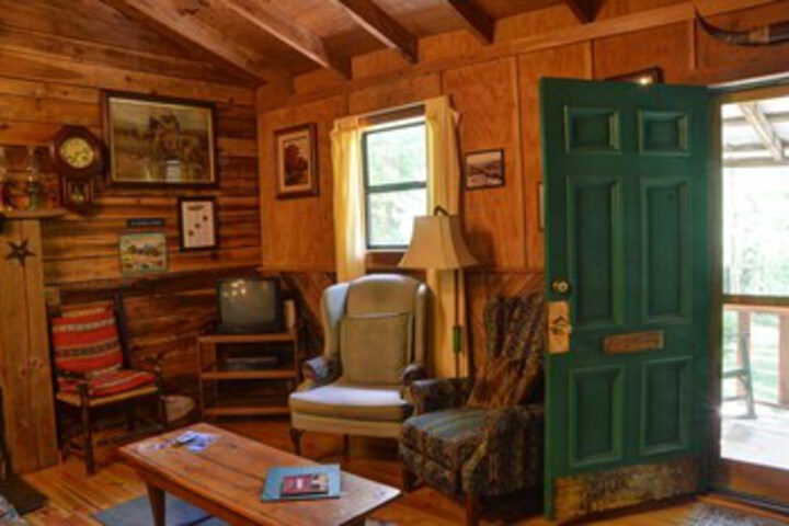 Room 16 of 204