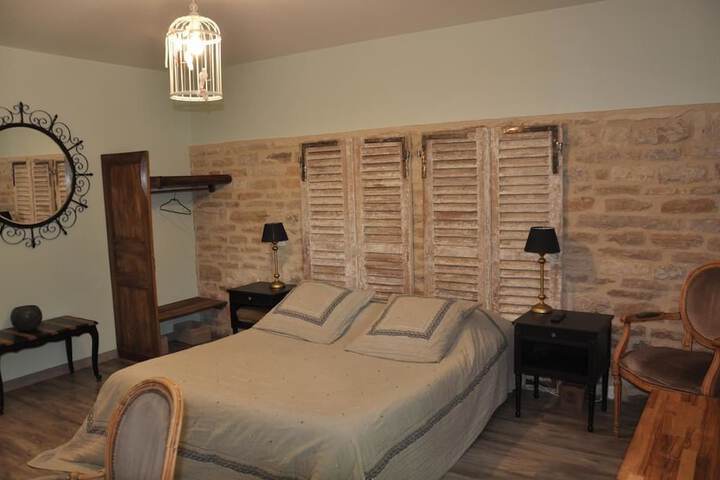 Room 5 of 35