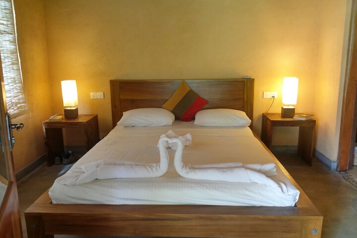 Room 3 of 33