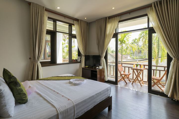 Room 15 of 27