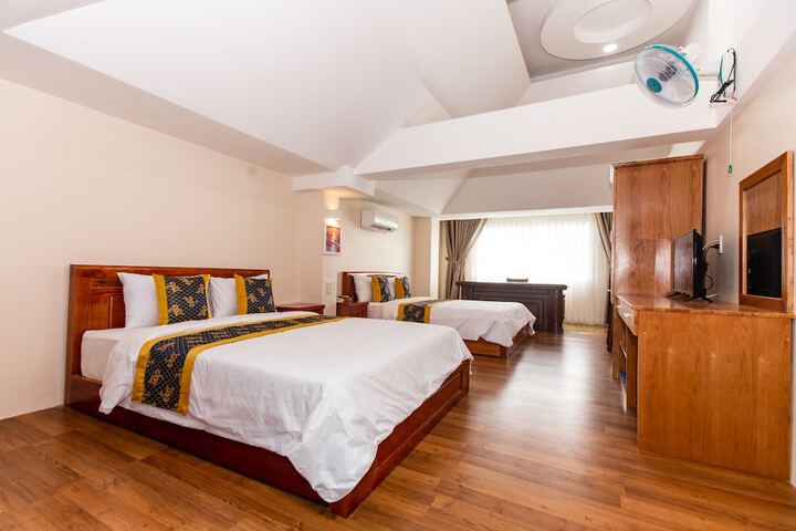 Room 10 of 46