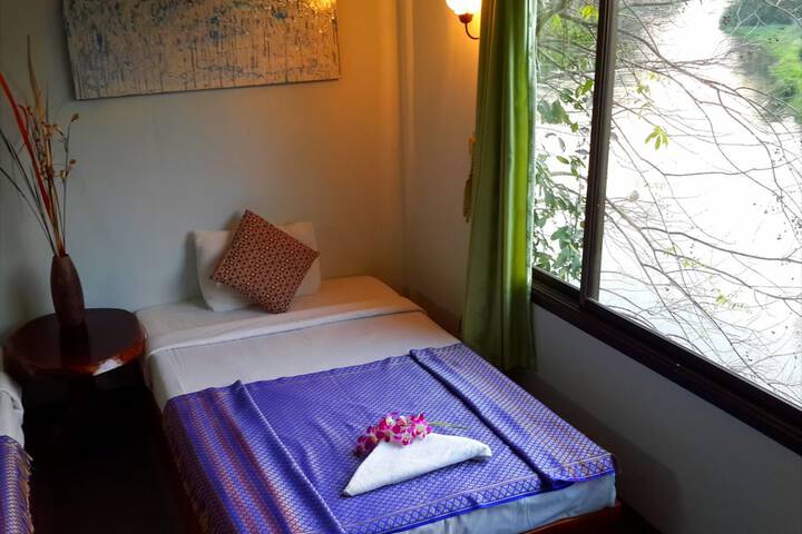 Room 6 of 56