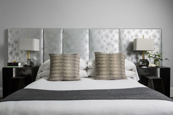 Room 4 of 37