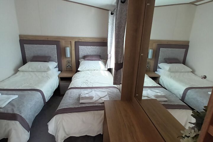 Room 14 of 29