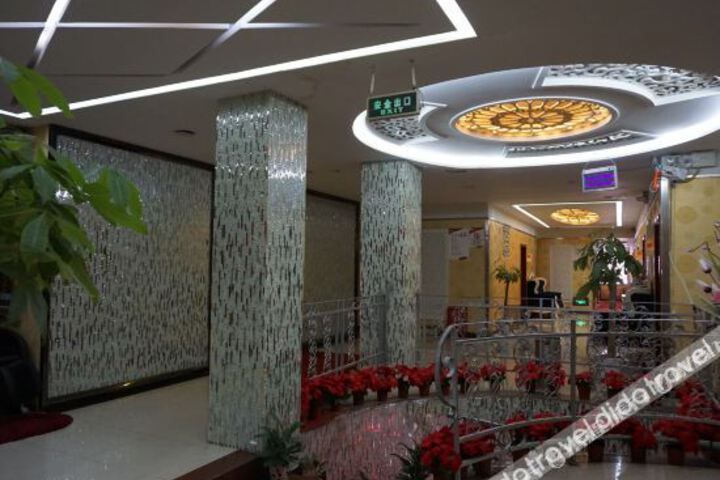 Hotel Interior 9 of 18