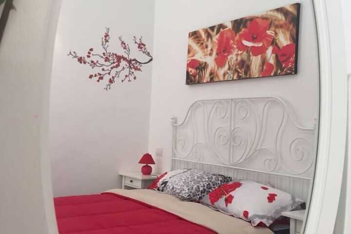 Room 9 of 23