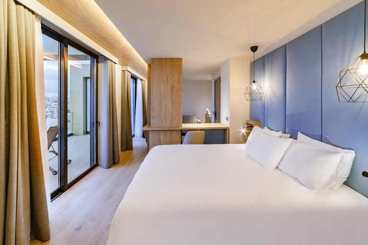 Room 21 of 146