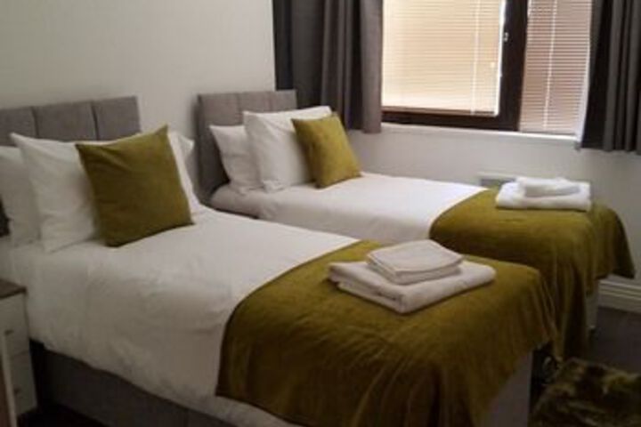 Room 9 of 26