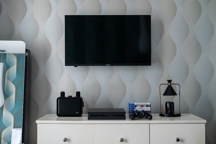 Room 16 of 37