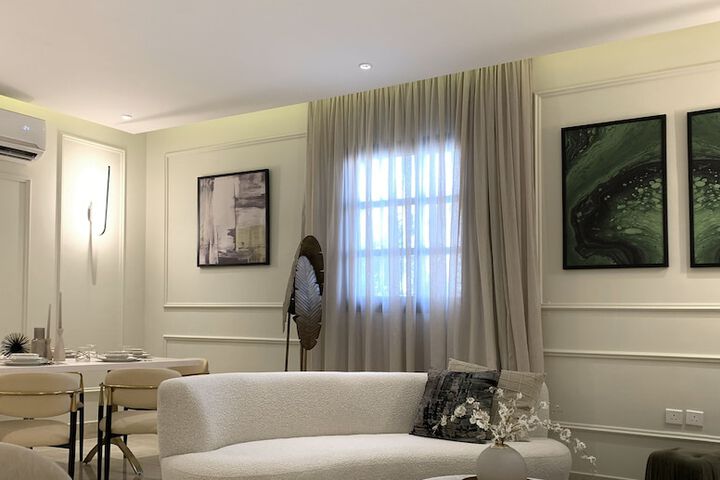 Room 12 of 18