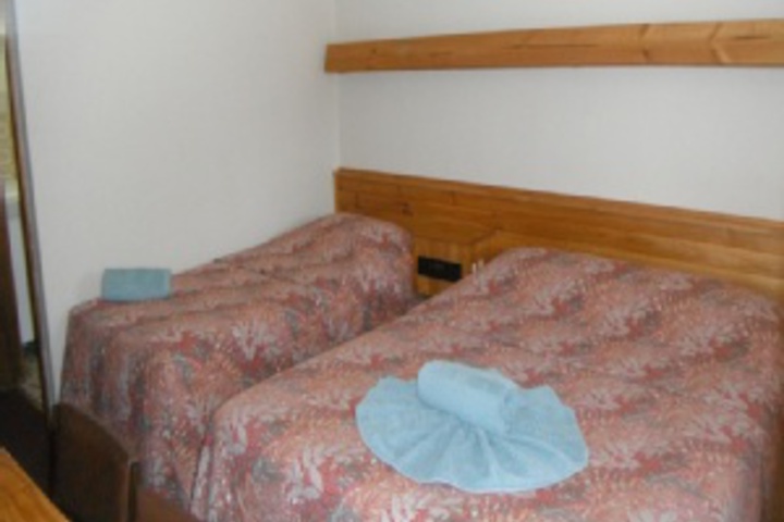 Room 105 of 144