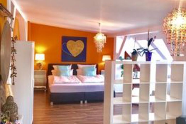 Room 9 of 31