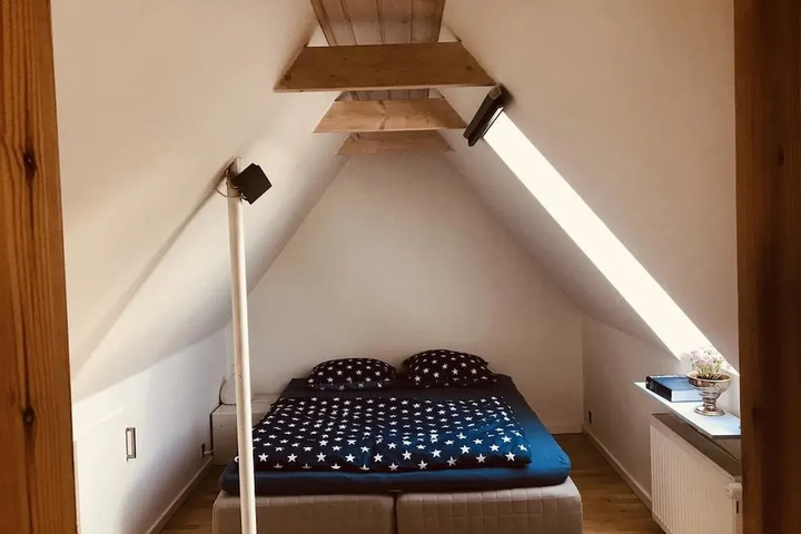 Room 4 of 21