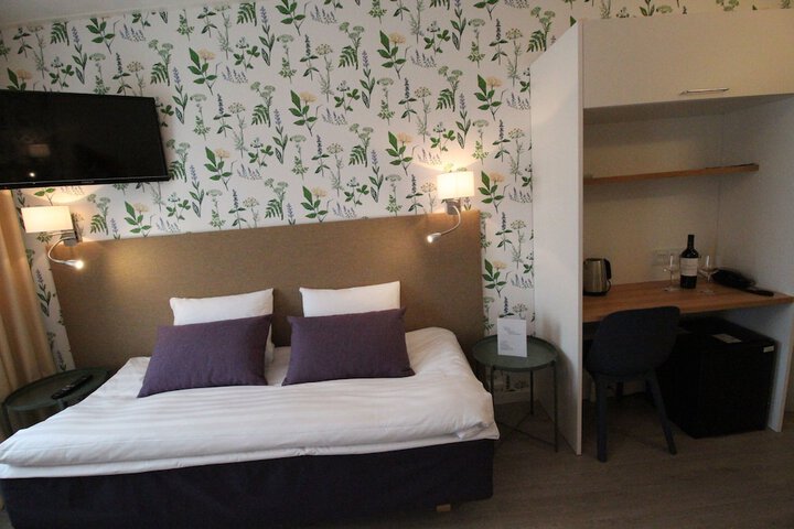Room 15 of 67