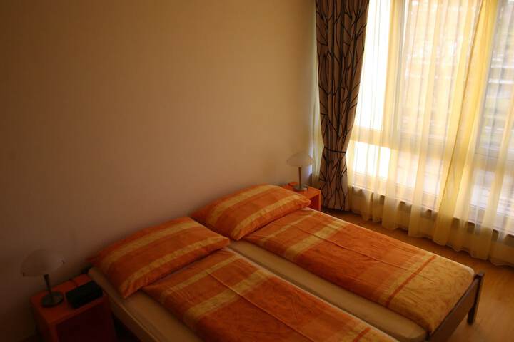Room 15 of 34