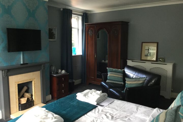 Room 25 of 53