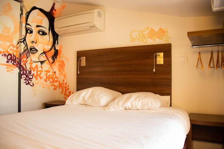 Room 20 of 62
