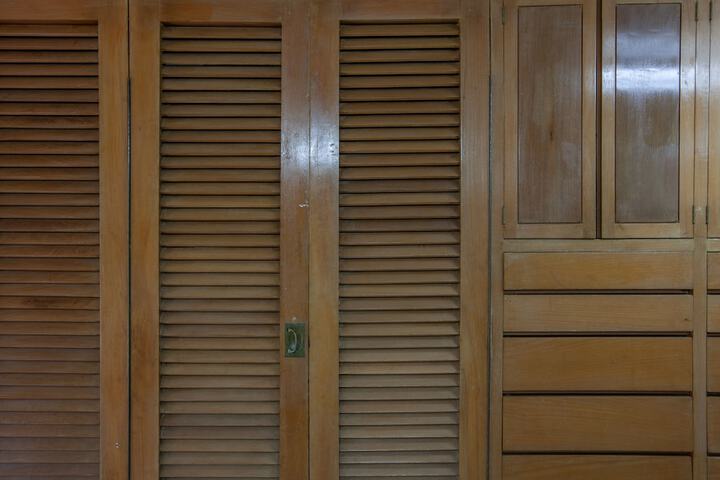 Room 93 of 264