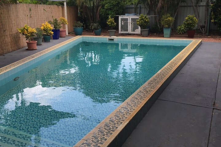 Pool 14 of 20