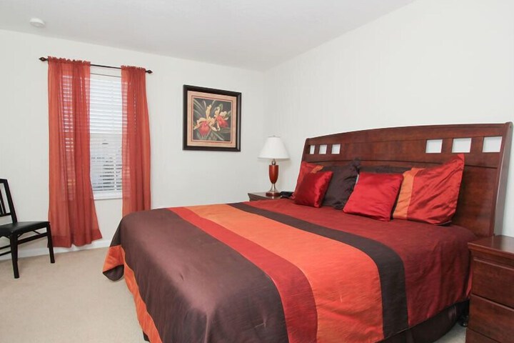 Room 6 of 31