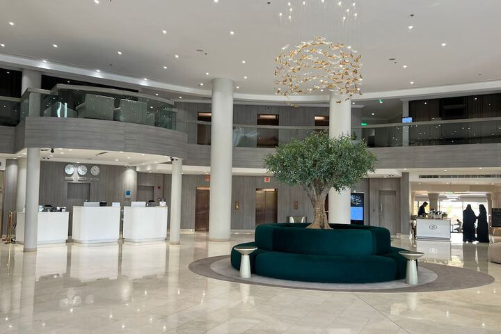 Hotel Interior 4 of 119