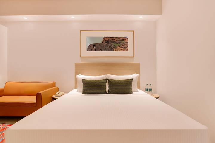 Room 16 of 40