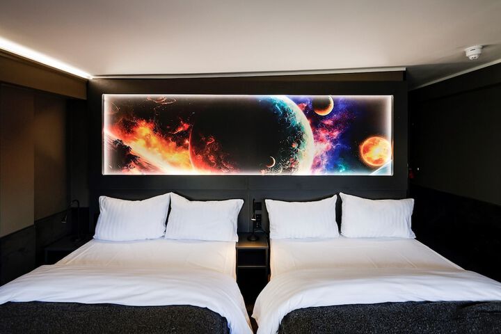 Room 18 of 54
