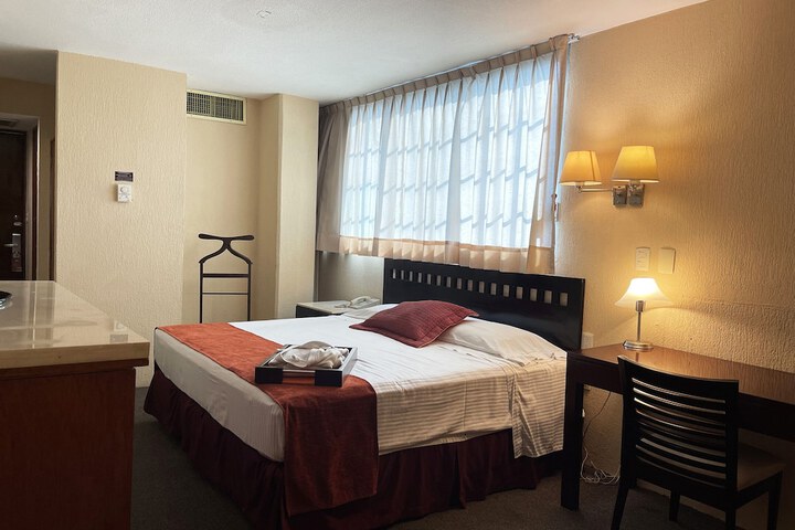 Room 19 of 84