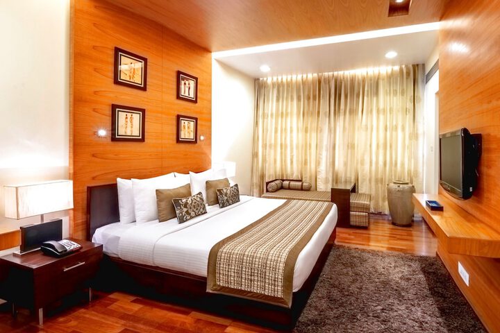 Room 8 of 55