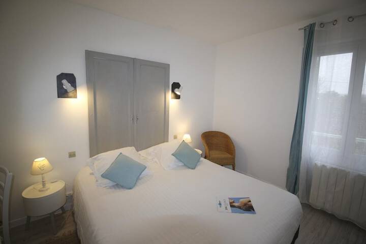 Room 16 of 164