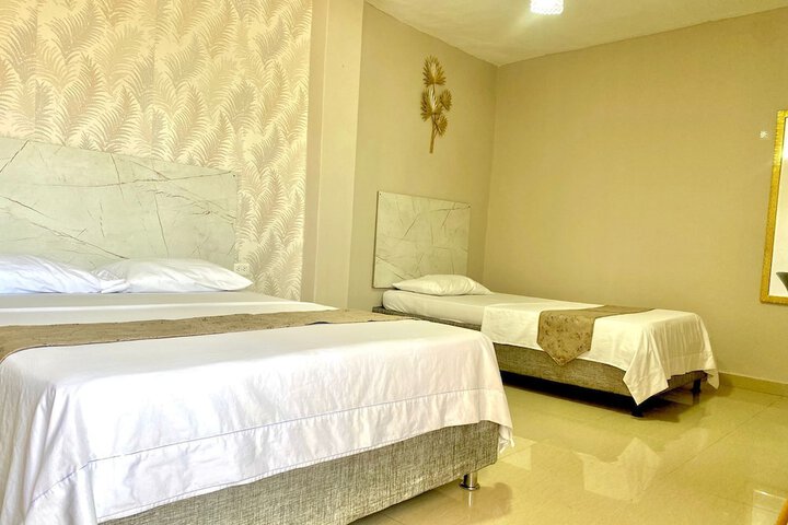 Room 7 of 19
