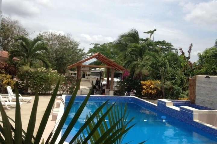 Pool 18 of 27