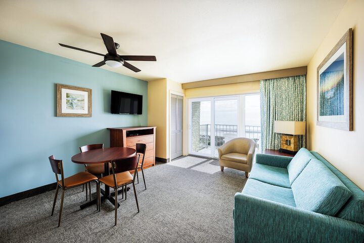 Room 12 of 35