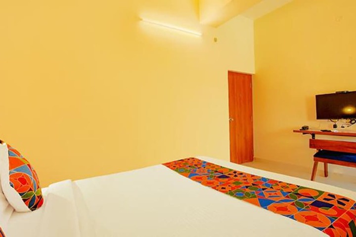 Room 13 of 35