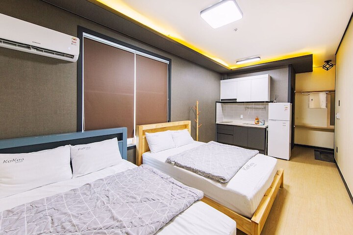 Room 15 of 51