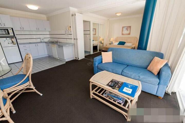 Room 6 of 21