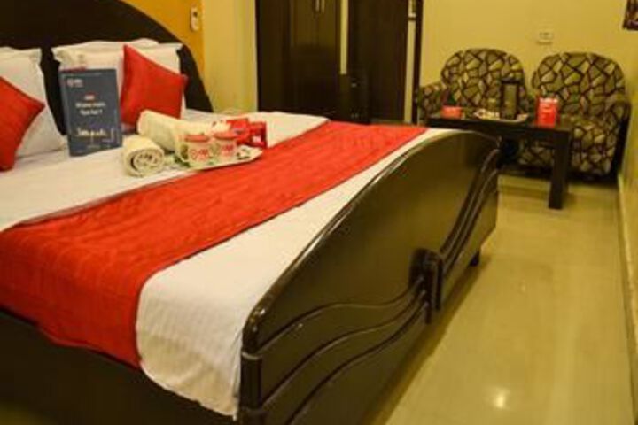 Room 18 of 28