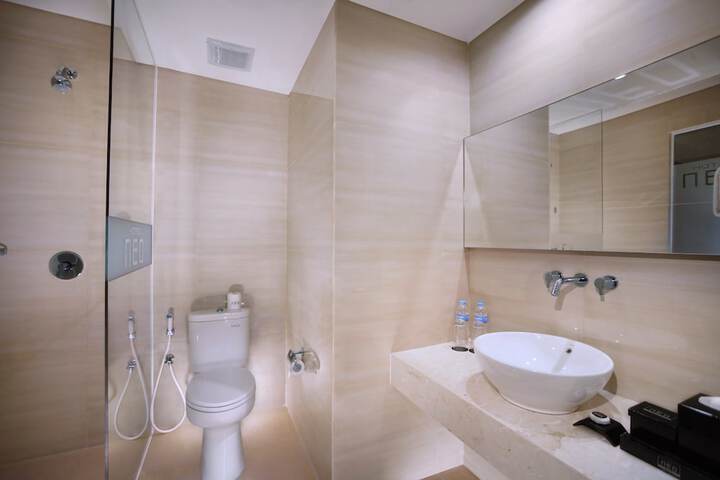 Room 14 of 27