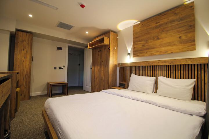 Room 46 of 59