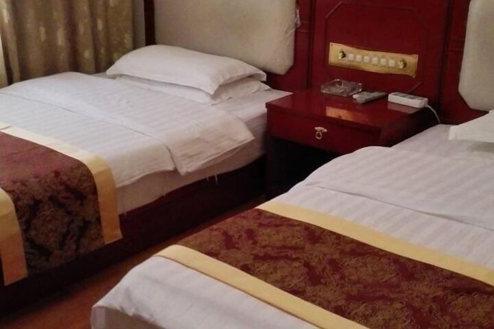 Room 16 of 23