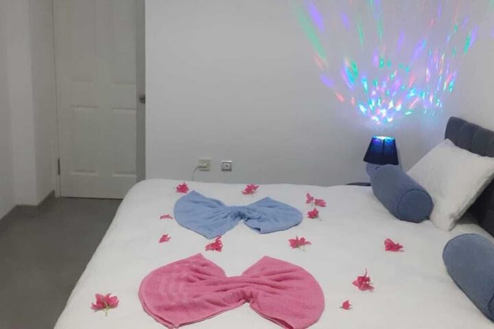 Room 4 of 13