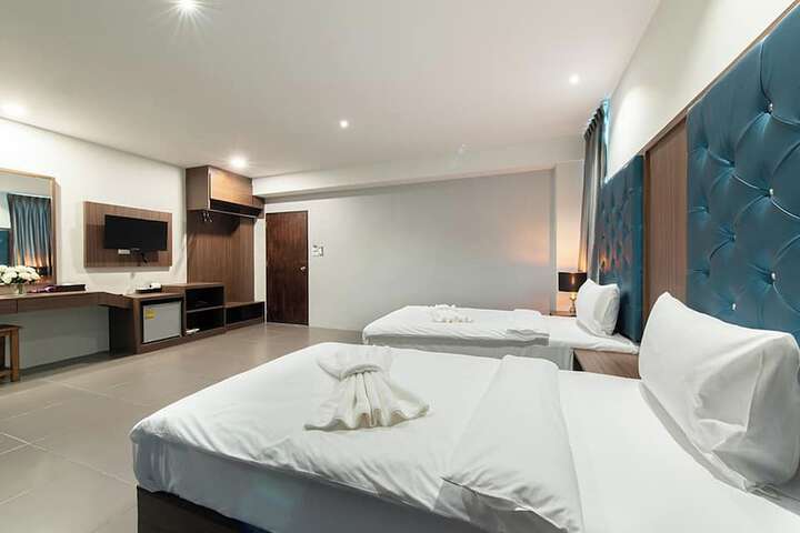 Room 17 of 31