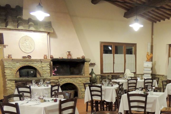 Dining 99 of 145