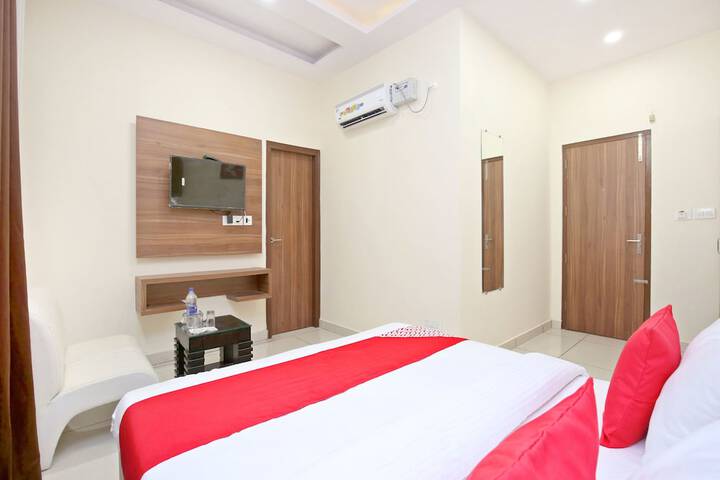 Room 10 of 22